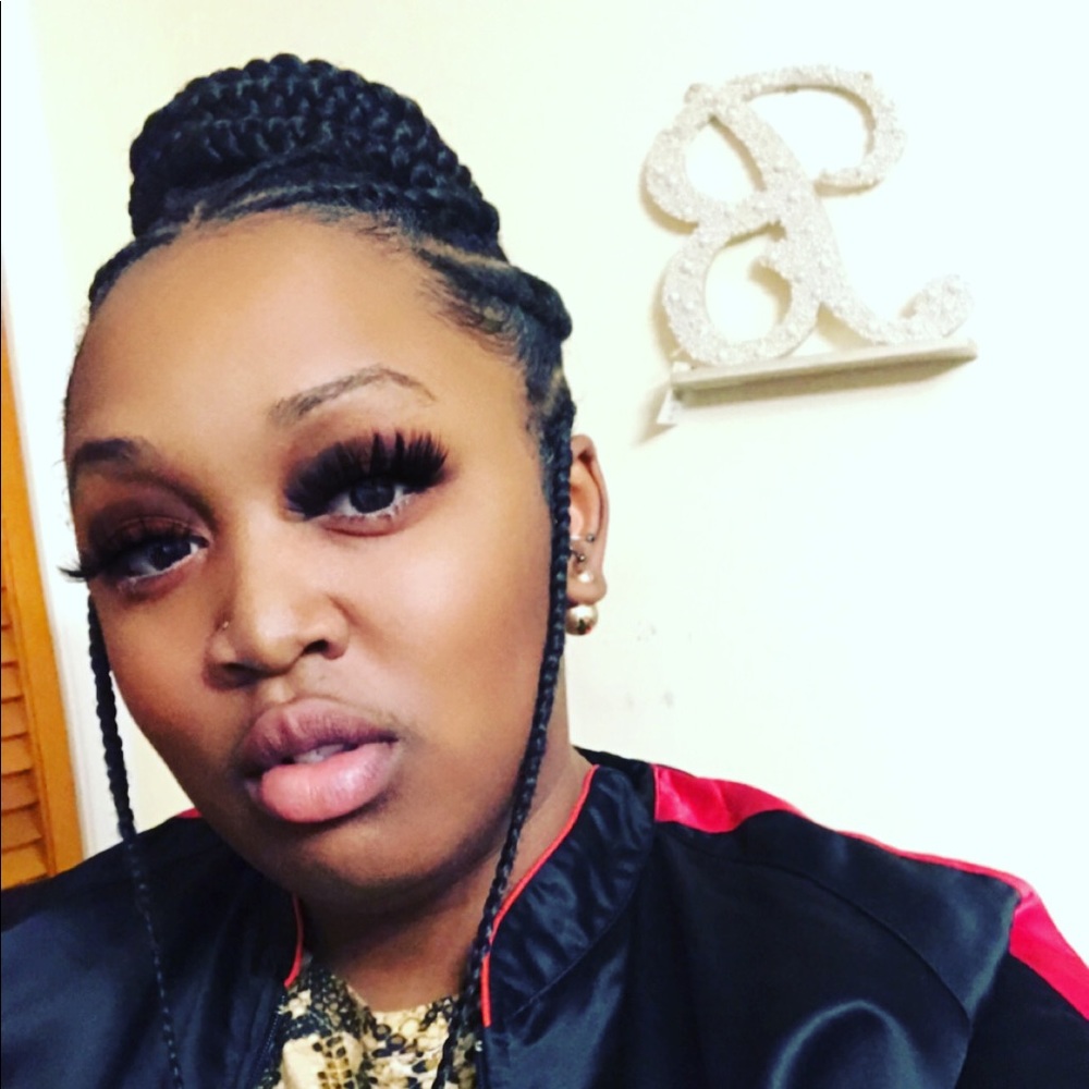 Meet your Posher, Bianca